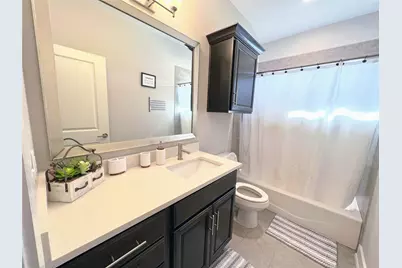 807 E 16th Street #B, Austin, TX 78702 - Photo 21