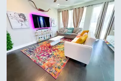 807 E 16th Street #B, Austin, TX 78702 - Photo 5