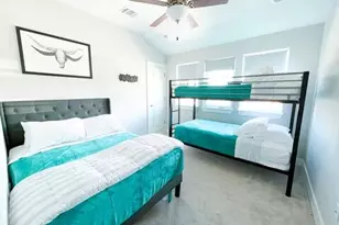 807 E 16th St, Austin, TX 78702 - Photo 25