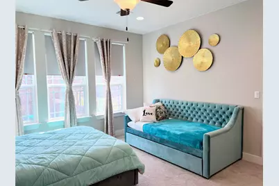 807 E 16th Street #B, Austin, TX 78702 - Photo 17