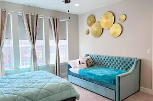 807 E 16th St, Austin, TX 78702 - Photo 17