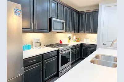 807 E 16th Street #B, Austin, TX 78702 - Photo 7