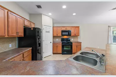 110 Walnut Creek Drive, Cedar Park, TX 78613 - Photo 17