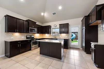 533 Flag Lane, Leander, TX 78641 - Photo 11