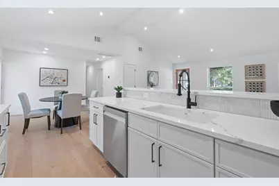 8414 Briarwood Lane, Austin, TX 78757 - Photo 13