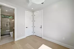 100 W Odell St, Austin, TX 78752 - Photo 7