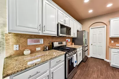 10216 Anahuac Trail, Austin, TX 78747 - Photo 15