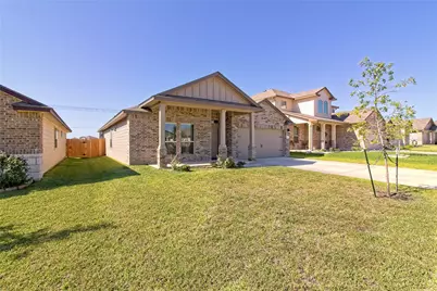 320 Uncle Billy Way, Jarrell, TX 76537 - Photo 3