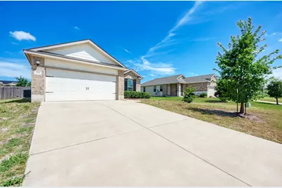 209 Forest Moon Lane, Kyle, TX 78640 - Photo 3