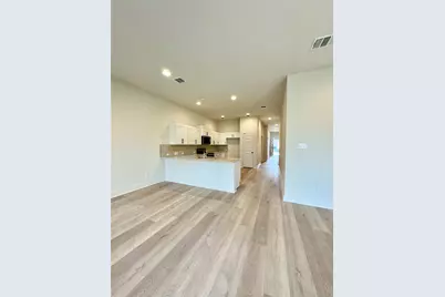 108 Zayd Court #B, Jarrell, TX 76537 - Photo 9