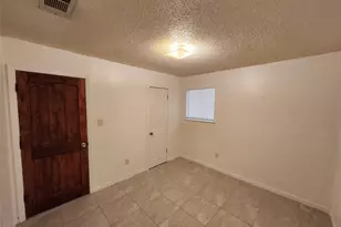 2404 Audubon Pl, Austin, TX 78741 - Photo 15