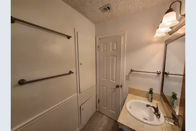2404 Audubon Place #B, Austin, TX 78741 - Photo 21