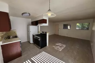 2404 Audubon Pl, Austin, TX 78741 - Photo 9