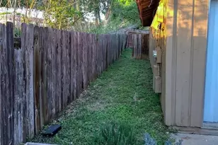 2404 Audubon Pl, Austin, TX 78741 - Photo 3