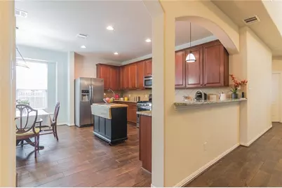 252 Pond View Pass, Buda, TX 78610 - Photo 5