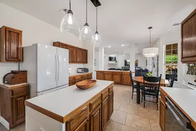 806 Mountain View Drive, Pflugerville, TX 78660 - Photo 7