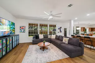 806 Mountain View Dr, Pflugerville, TX 78660 - Photo 5