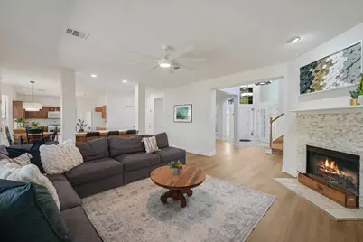 806 Mountain View Drive, Pflugerville, TX 78660 - Photo 3