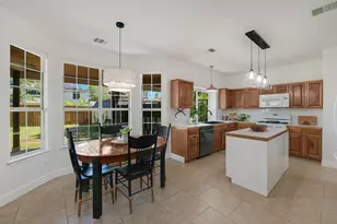 806 Mountain View Dr, Pflugerville, TX 78660 - Photo 9