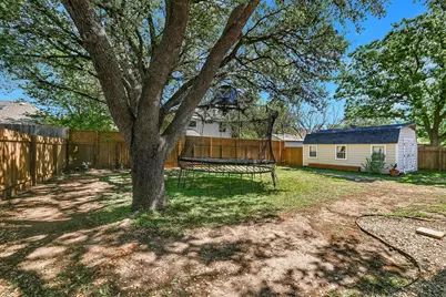 806 Mountain View Drive, Pflugerville, TX 78660 - Photo 31