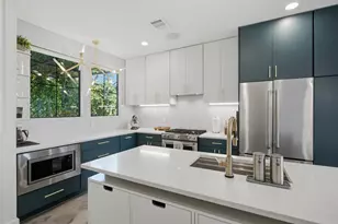 2711 Crest Ave, Austin, TX 78702 - Photo 5