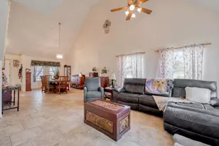 153 Pleasant Grove Rd, Elgin, TX 78621 - Photo 9