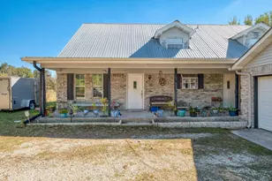 153 Pleasant Grove Rd, Elgin, TX 78621 - Photo 5