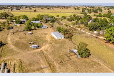 153 Pleasant Grove Road, Elgin, TX 78621 - Photo 31