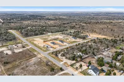 328 La Selva Drive, Elgin, TX 78621 - Photo 9