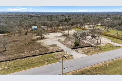 328 La Selva Drive, Elgin, TX 78621 - Photo 3