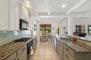 501 E Trail, Spicewood, TX 78669 - Photo 15