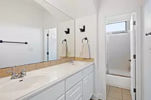 501 E Trail, Spicewood, TX 78669 - Photo 29