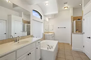 501 E Trail, Spicewood, TX 78669 - Photo 27