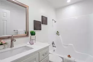 8007 Colony Loop Dr, Austin, TX 78724 - Photo 33