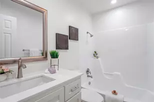 8007 Colony Loop Dr, Austin, TX 78724 - Photo 21