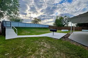 8007 Colony Loop Dr, Austin, TX 78724 - Photo 3