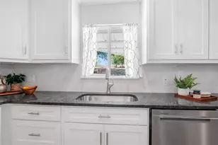 8007 Colony Loop Dr, Austin, TX 78724 - Photo 19