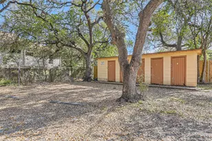 2411 S 5th St, Austin, TX 78704 - Photo 19