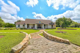 404 Mustang Way, Georgetown, TX 78633 - Photo 5