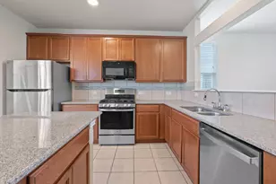 216 Greene Dr, Kyle, TX 78640 - Photo 5