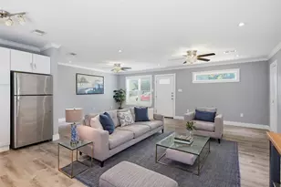 1103 Booker Ave, Austin, TX 78752 - Photo 3