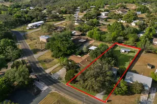 4247 River Oaks Dr, Kingsland, TX 78639 - Photo 33