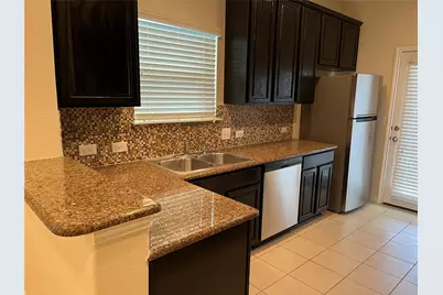 538 Tumlinson Fort Way, Round Rock, TX 78664 - Photo 3