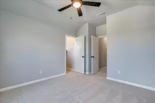 2005 Garretts Way, Manchaca, TX 78652 - Photo 21