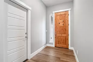 212 Tahitian Dr, Bastrop, TX 78602 - Photo 3