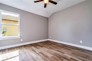 212 Tahitian Dr, Bastrop, TX 78602 - Photo 31