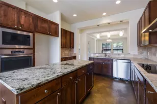 18400 Lakepoint Cove, Lago Vista, TX 78645 - Photo 13