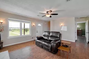 1540 County Rd 114, Rogers, TX 76569 - Photo 3