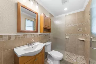 212 Lakemont Dr, Hutto, TX 78634 - Photo 15