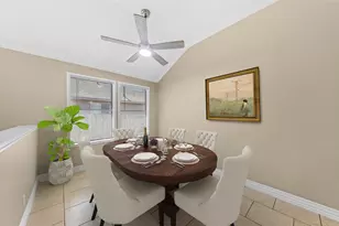 212 Lakemont Dr, Hutto, TX 78634 - Photo 5